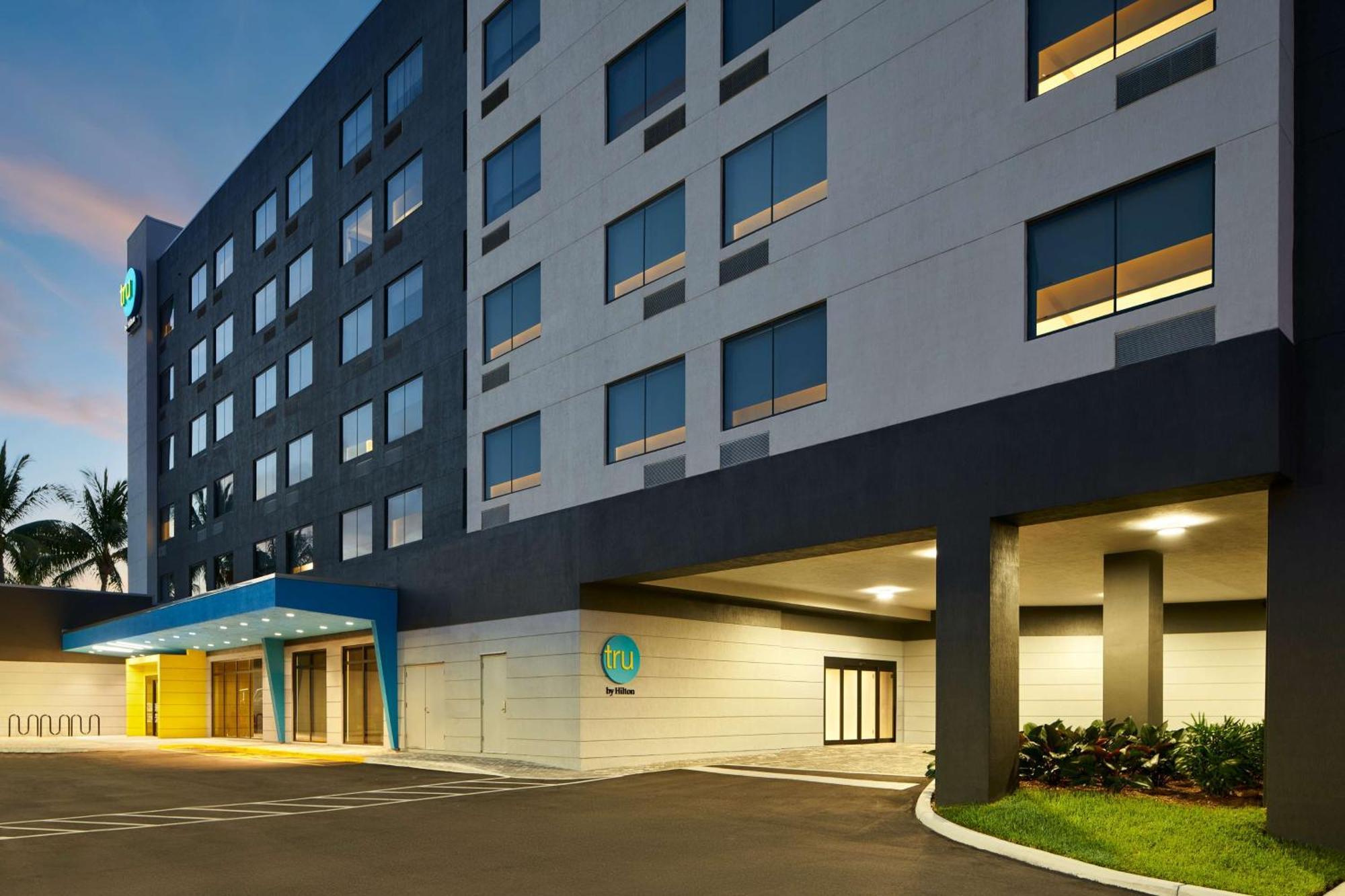 فندق Tru By Hilton Ft Lauderdale Airport دانيا بيتش المظهر الخارجي الصورة